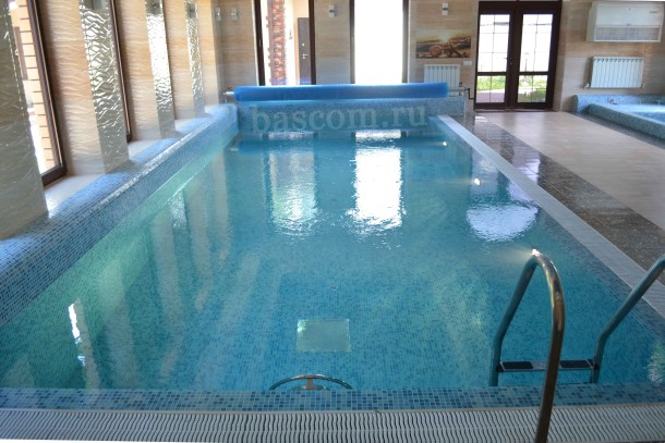 Бассейн из бетона (8х3,5 х1,45-1,8м.)