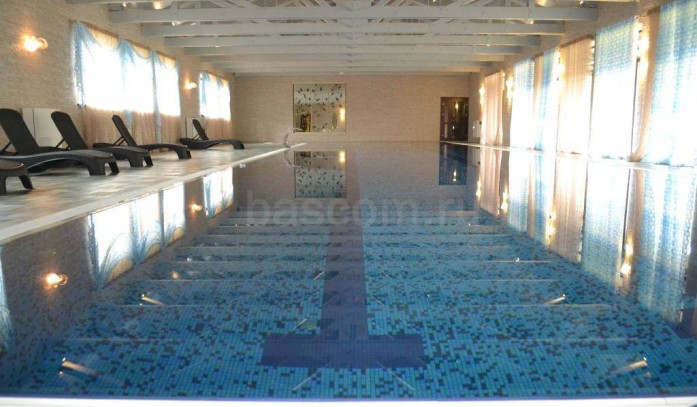 Бассейн из бетона (25х6 х1,4-1,8м.)