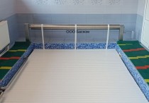 Ручное сматывающее устройство для жалюзи бассейна