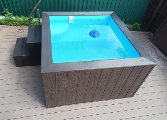 Бассейн СПА с подогревом с гидромассажем и подсветкой 1,76х1,76х1,06м.