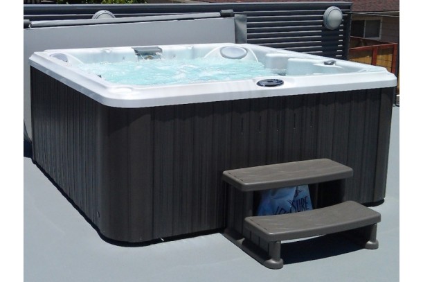 Бассейн СПА гидромассажный Jacuzzi J-235 (213х213х91см.)